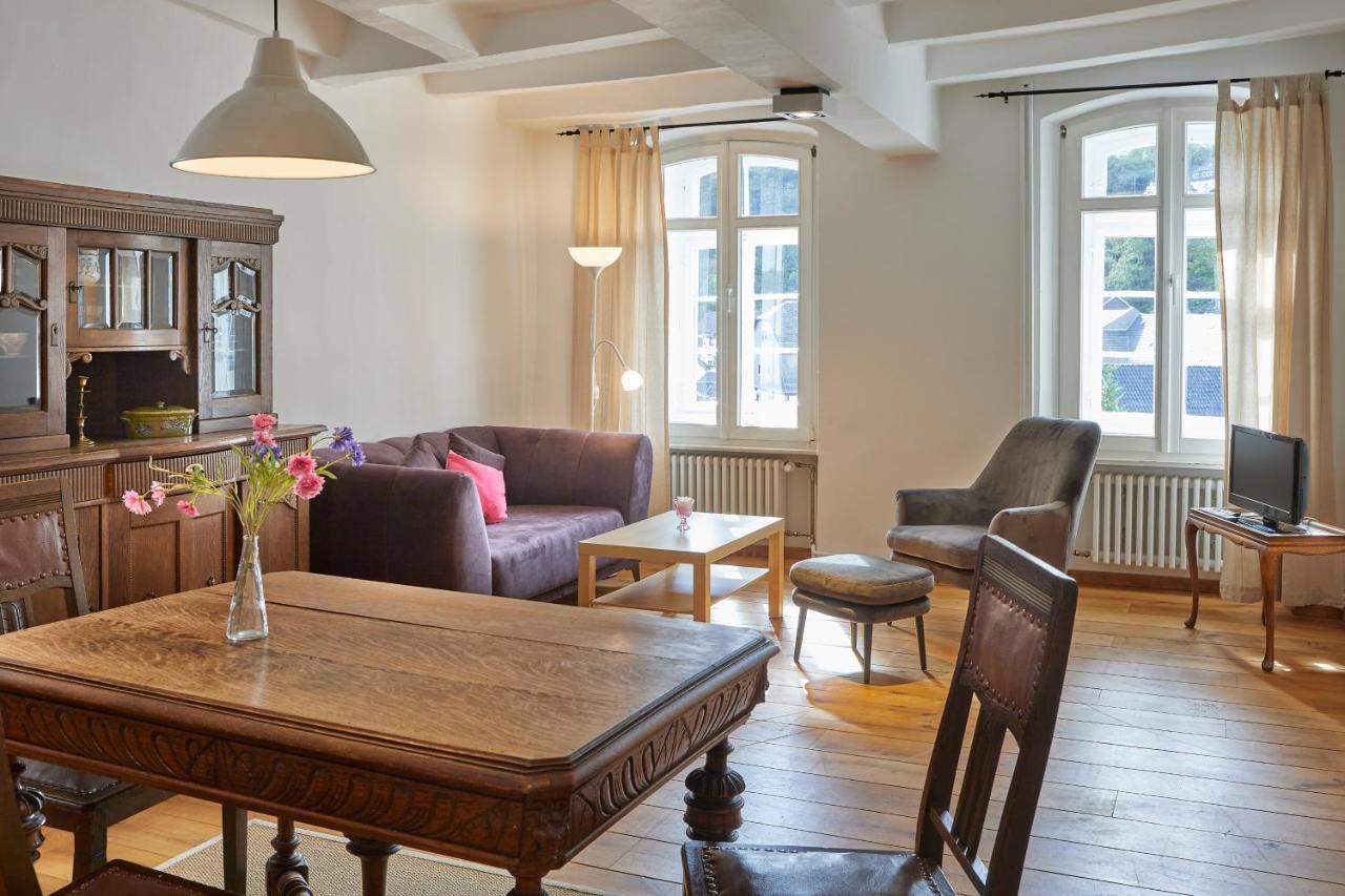 Quellenhof - Wohnen Im Denkmal - Wohnung "Ahr" Blankenheim  Buitenkant foto