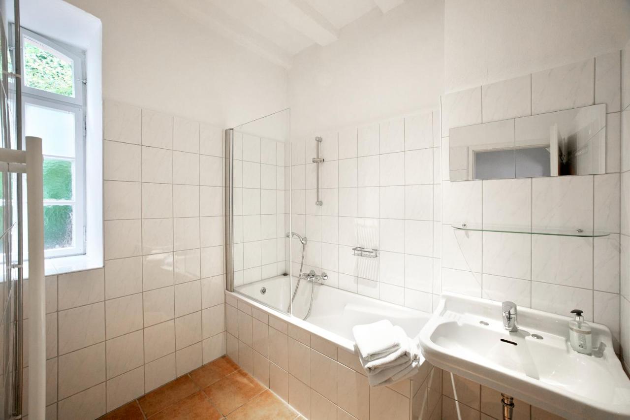 Quellenhof - Wohnen Im Denkmal - Wohnung "Ahr" Blankenheim  Buitenkant foto